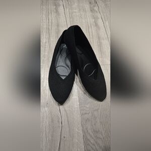 Elegant Black Women's Flats